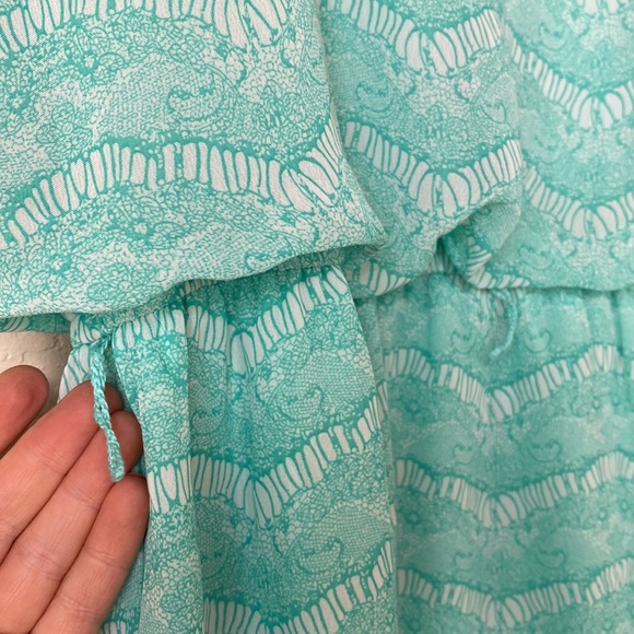 Beautiful cinch waist aqua dress - Picture 3 of 4